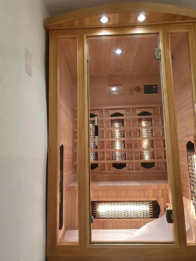 Bpr Vintage Garden Apartment With Terrace & Sauna 布达佩斯