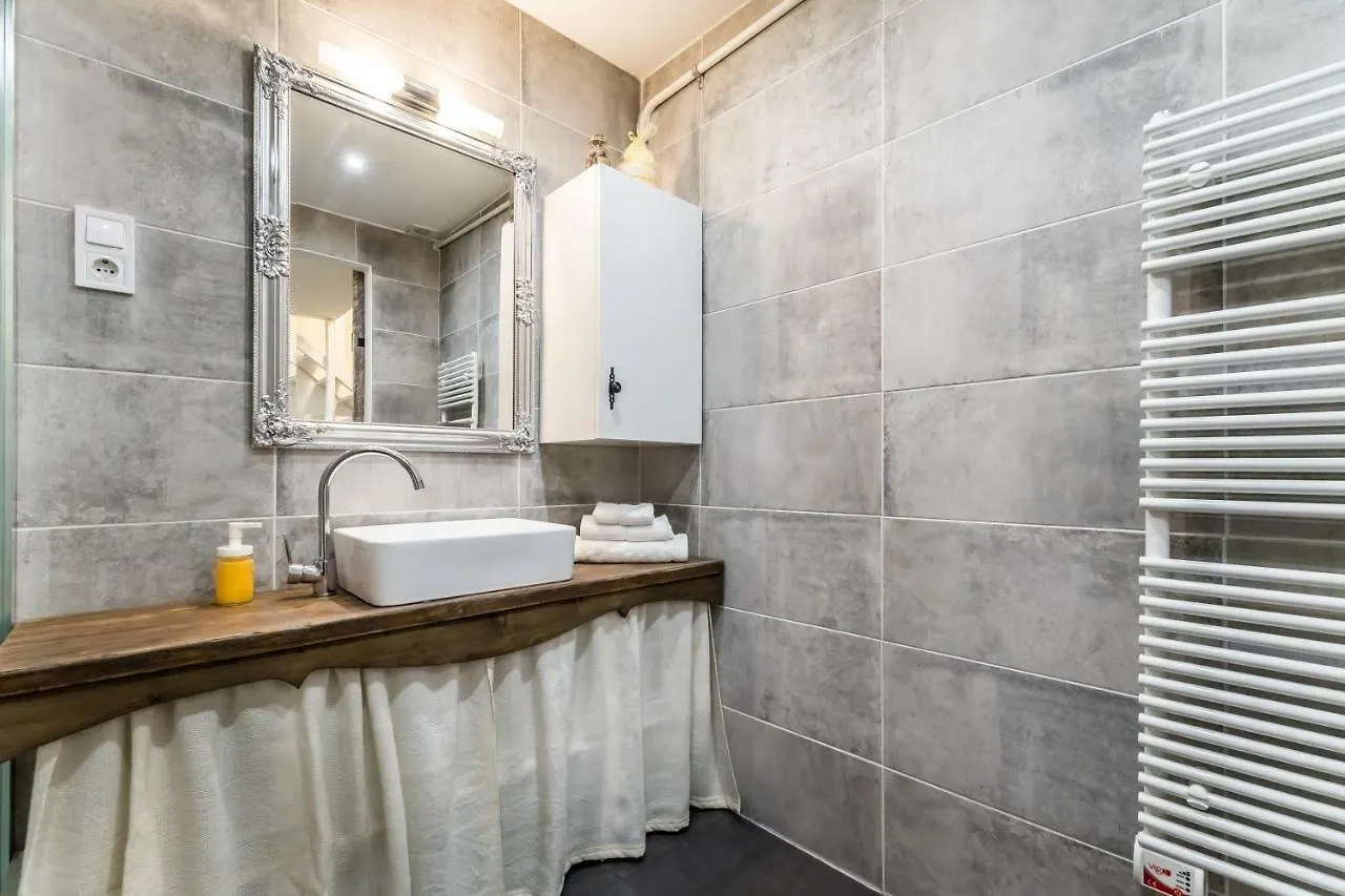 Bpr Vintage Garden Apartment With Terrace & Sauna Budapest